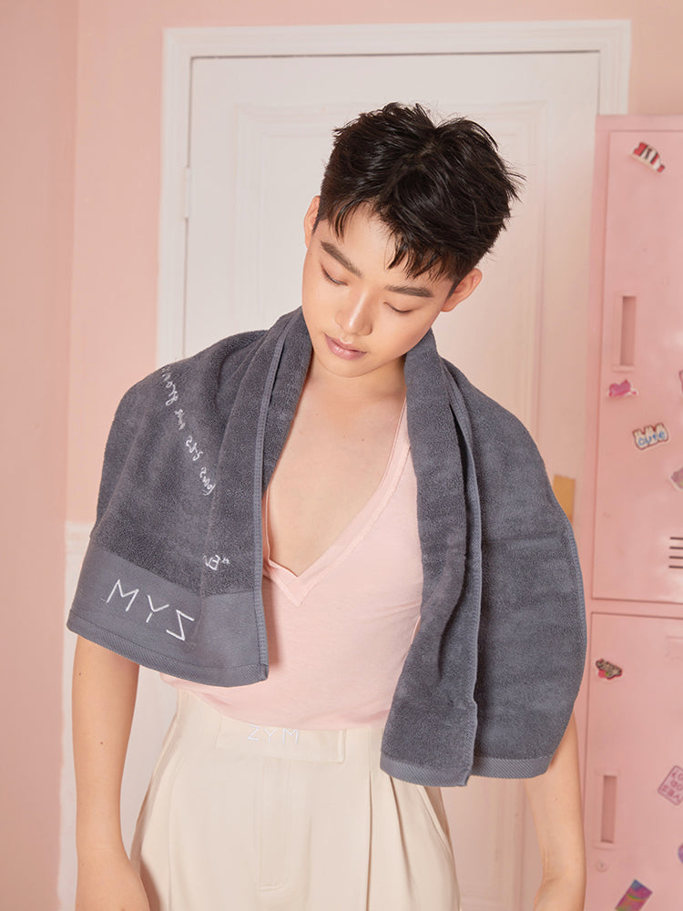 100% Love Towel #T01